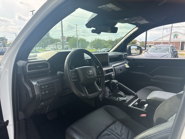 2024 Toyota Tacoma SR5 photo 9