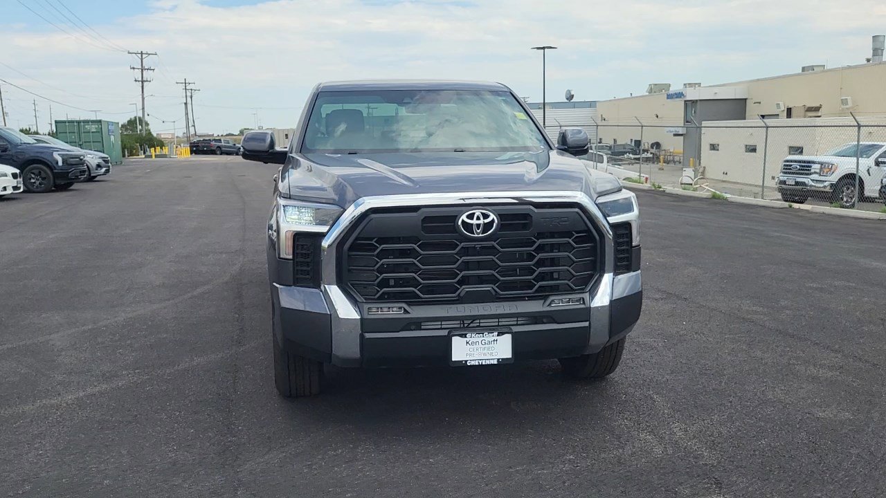 2025 Toyota Tundra SR5 photo 7