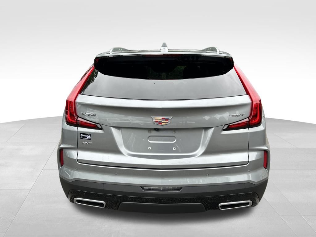 2025 Cadillac XT4 Premium Luxury photo 4