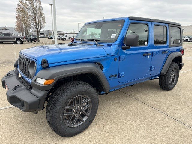 2025 Jeep Wrangler Sport S photo 3