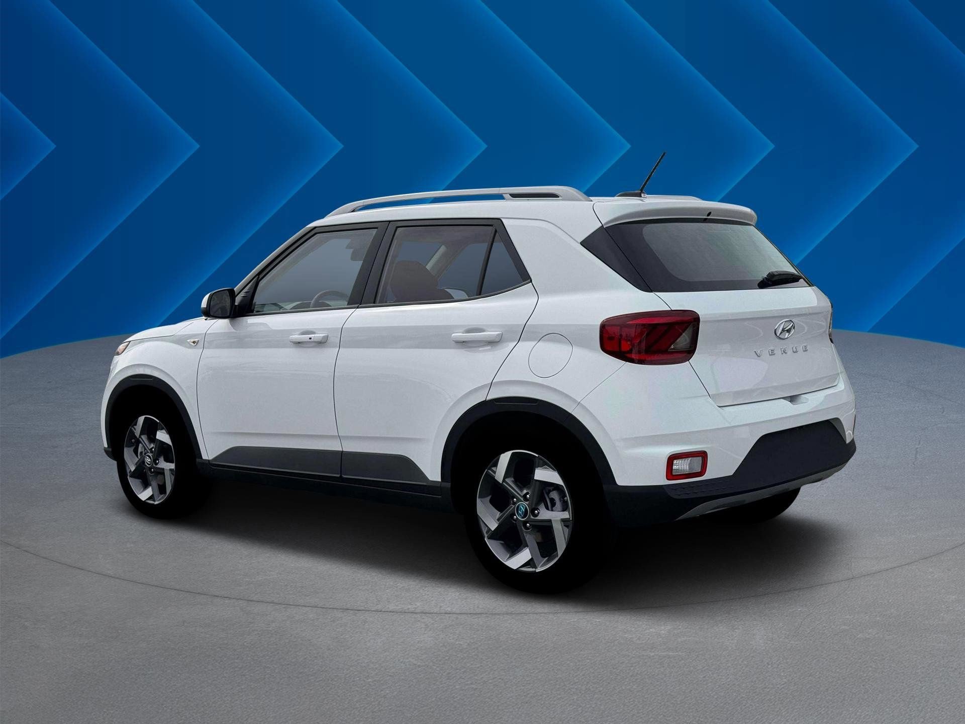 2026 Hyundai Venue SEL photo 3