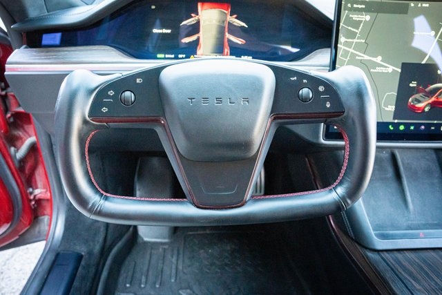 2021 Tesla Model S Plaid photo 17