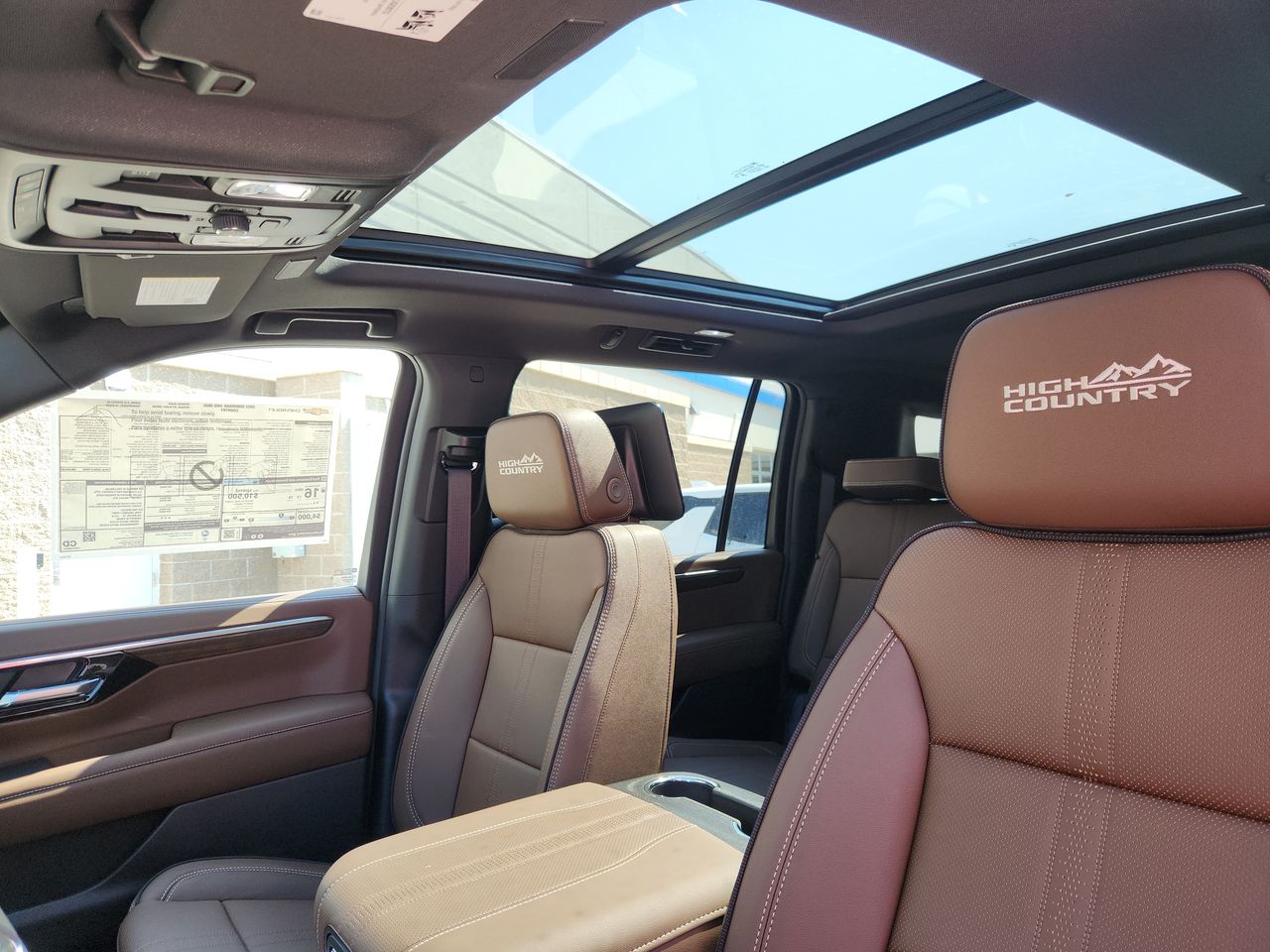 2025 Chevrolet Suburban High Country photo 18