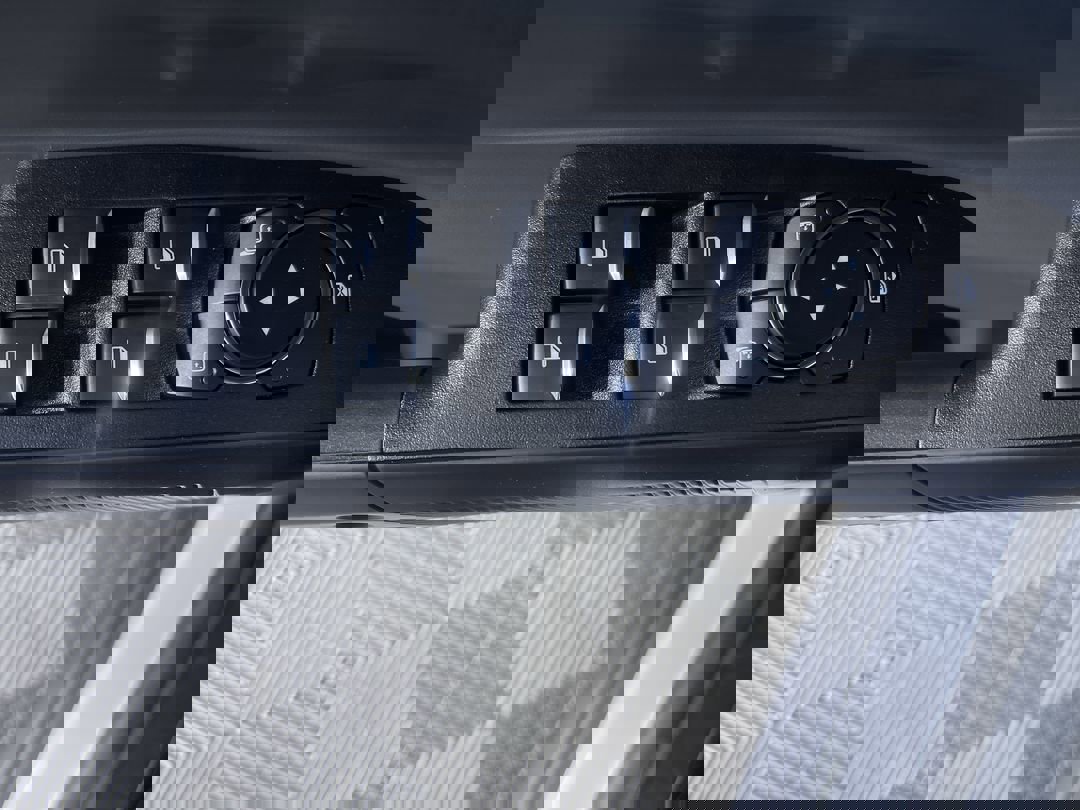 2025 Ford Maverick XL photo 11