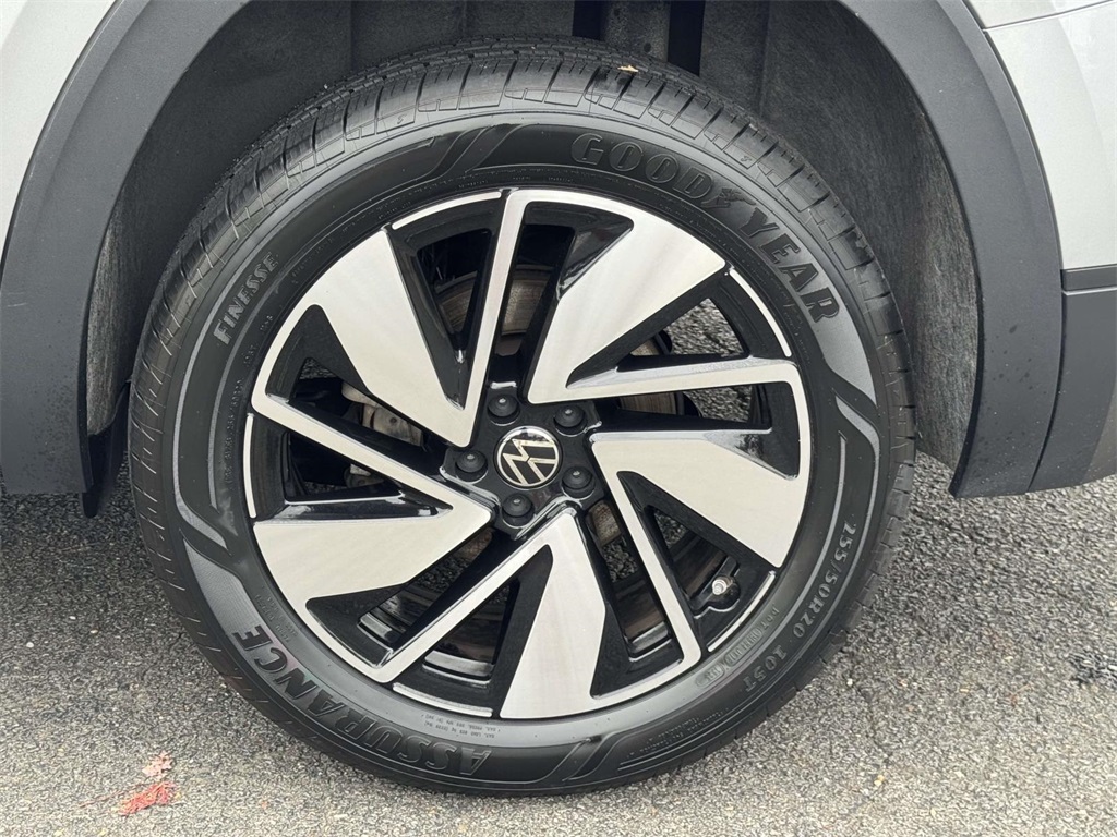 2024 Volkswagen Atlas SE Technology photo 12