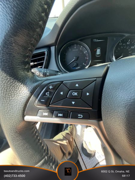 2017 Nissan Rogue SL Hybrid photo 15