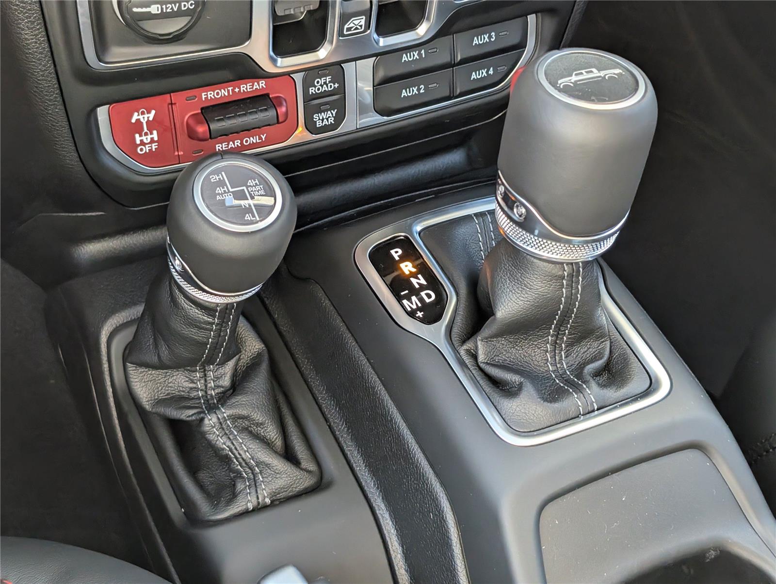 2025 Jeep Gladiator Rubicon photo 18