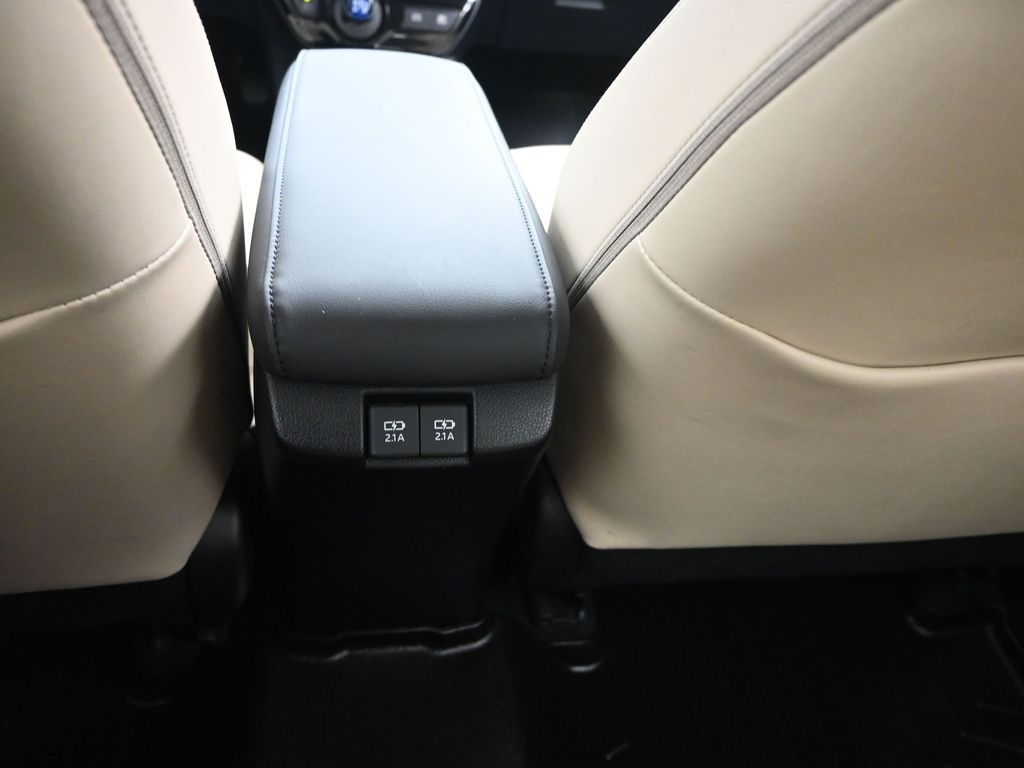 2022 Toyota Prius Limited photo 14