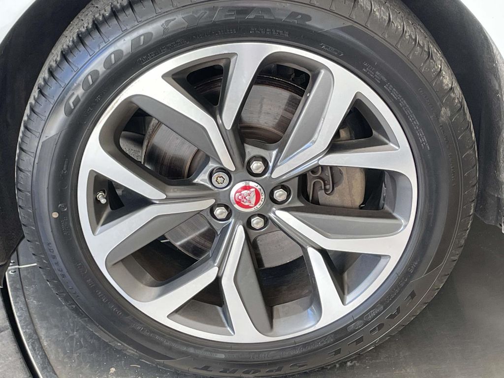 2020 Jaguar I-PACE HSE photo 11