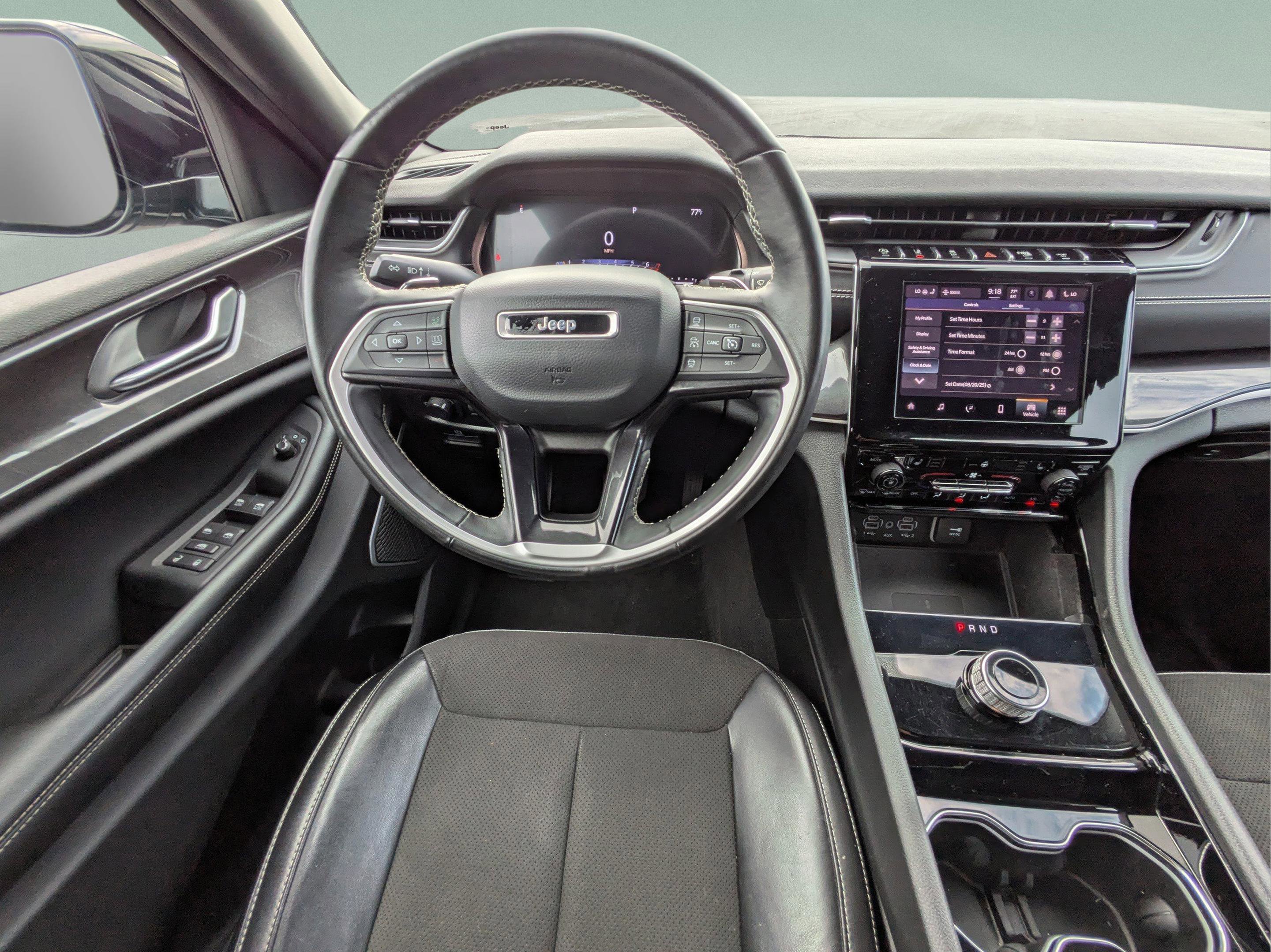 2022 Jeep Grand Cherokee Altitude photo 15