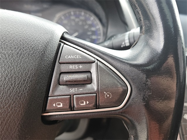 2014 Infiniti Q50 Premium photo 23