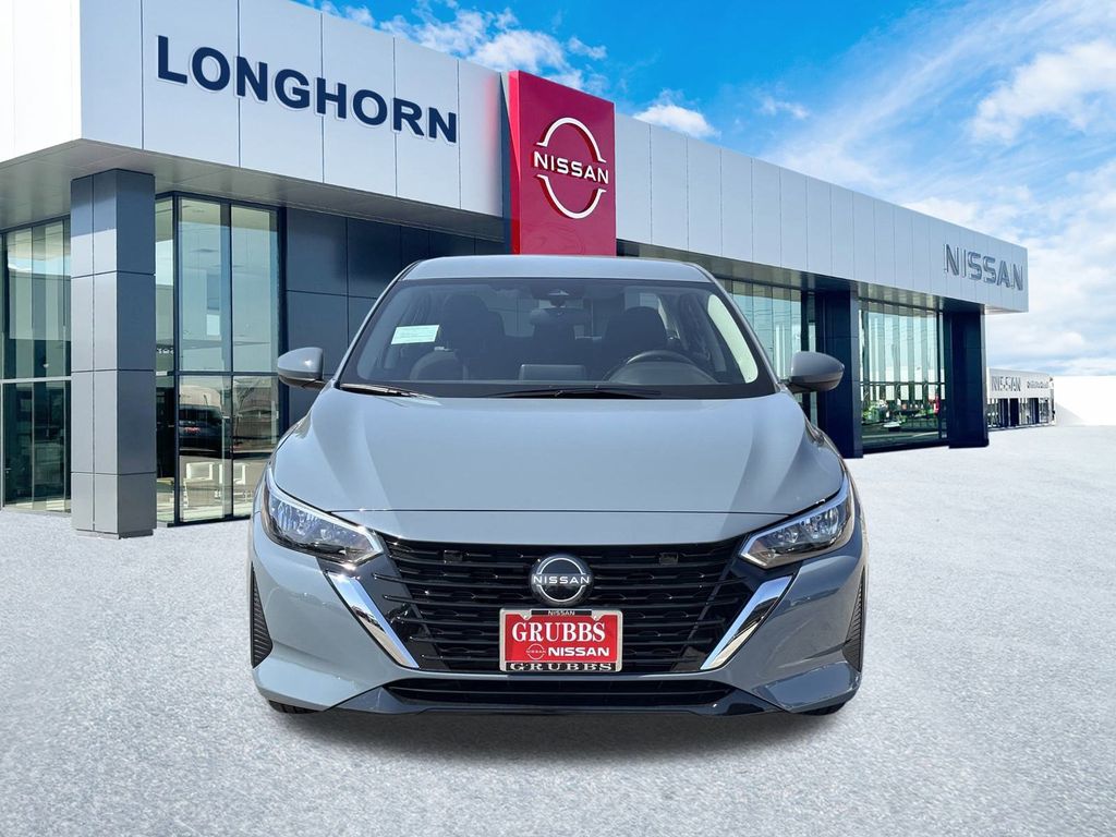 2025 Nissan Sentra SV photo 3