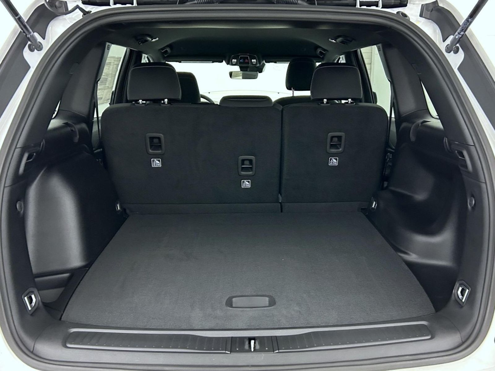 2025 Jeep Grand Cherokee Laredo photo 21