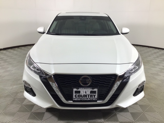 Used 2022 Nissan Altima SL with VIN 1N4BL4EW8NN392214 for sale in Westport, CT
