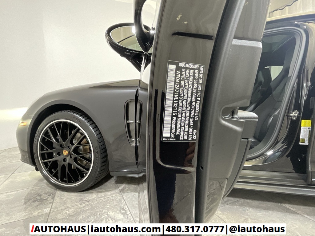 2022 Porsche Panamera Platinum photo 43