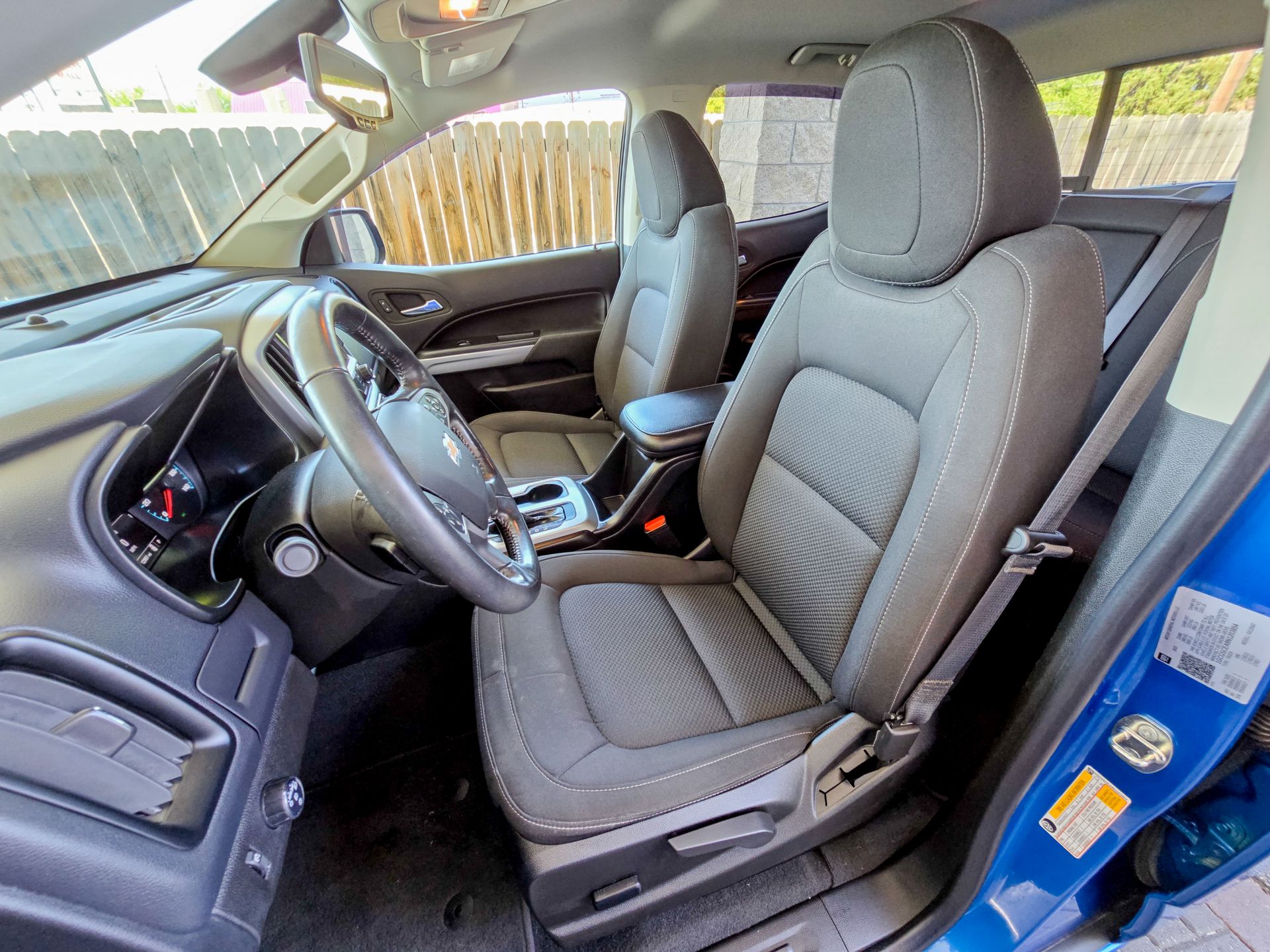 2022 Chevrolet Colorado LT photo 20