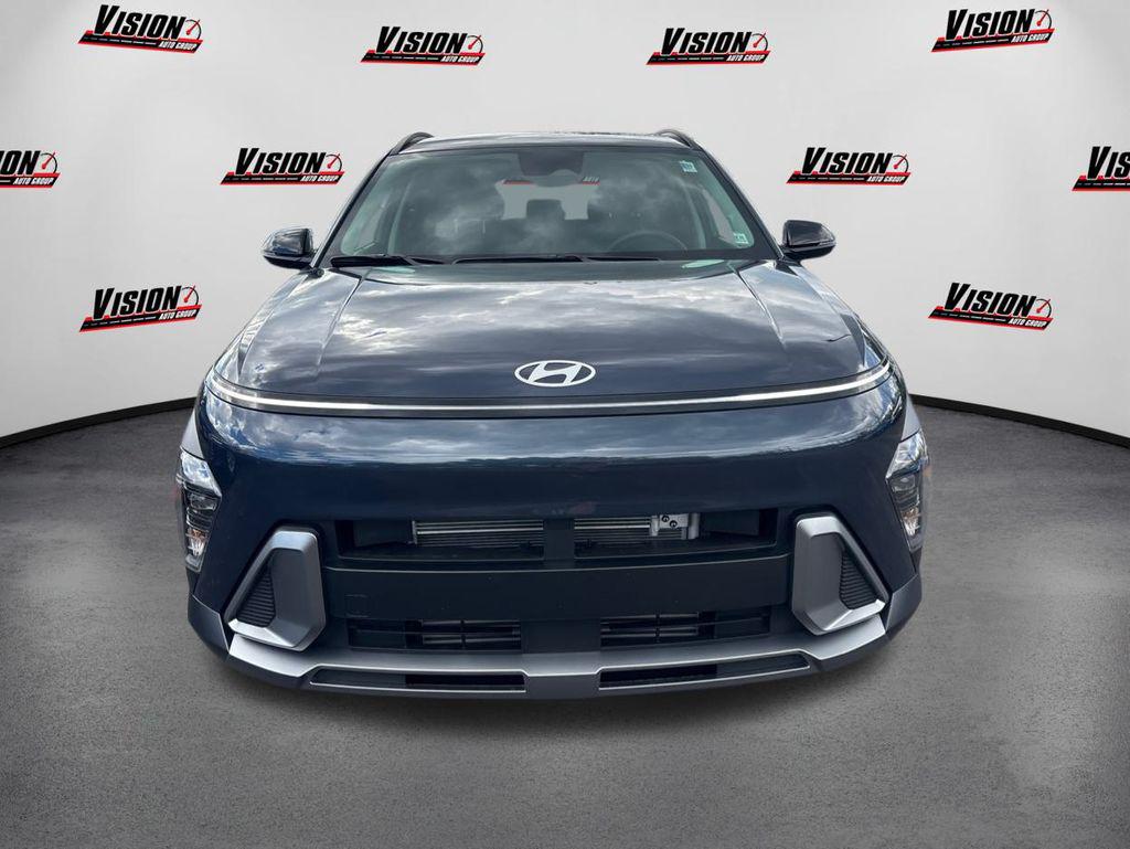 2026 Hyundai Kona SEL photo 2