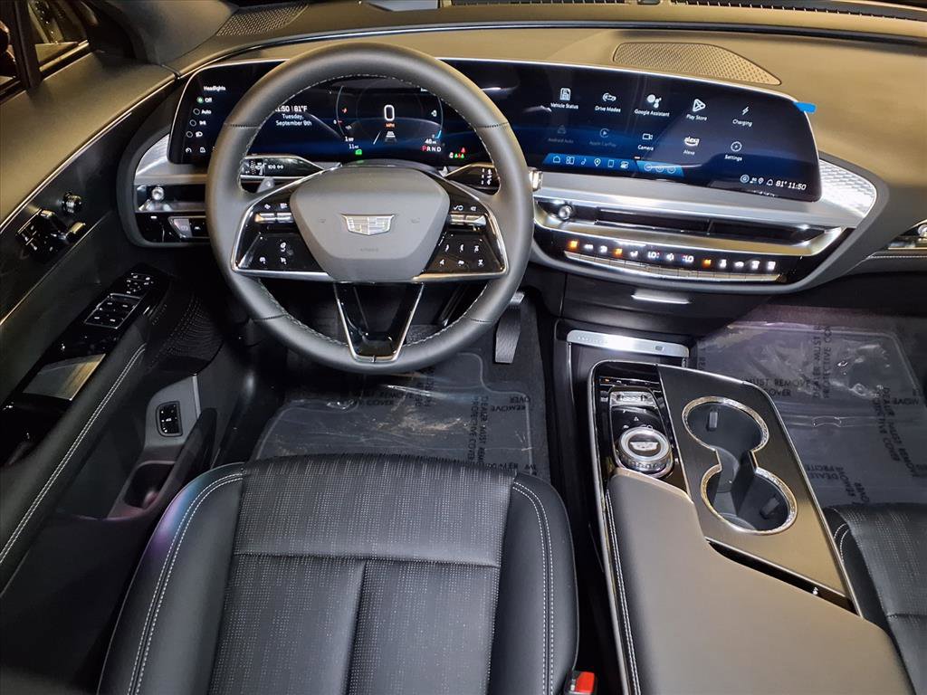 2025 Cadillac Lyriq Sport photo 11