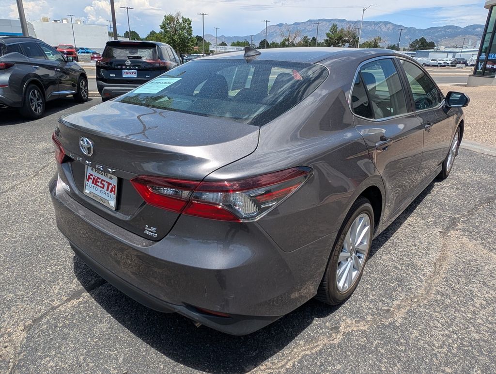 2023 Toyota Camry LE photo 5
