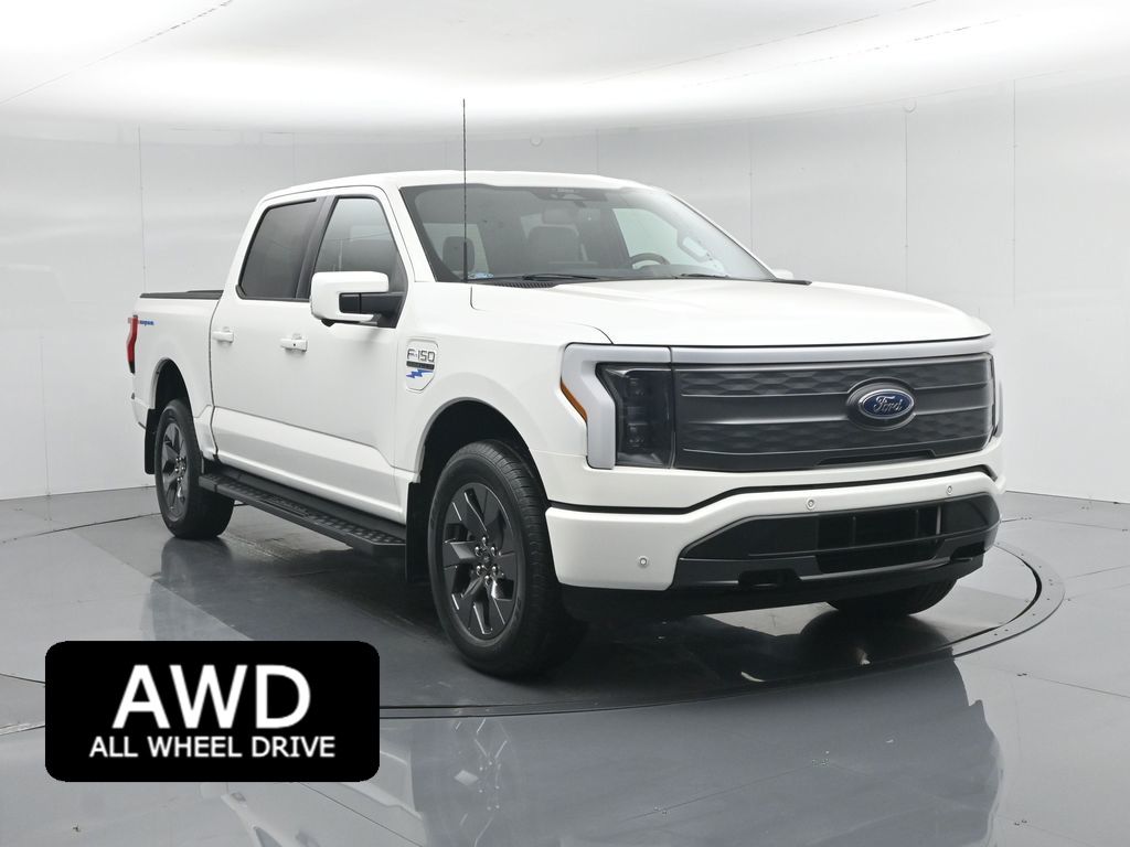 2022 Ford F-150 Lightning Lariat's photo