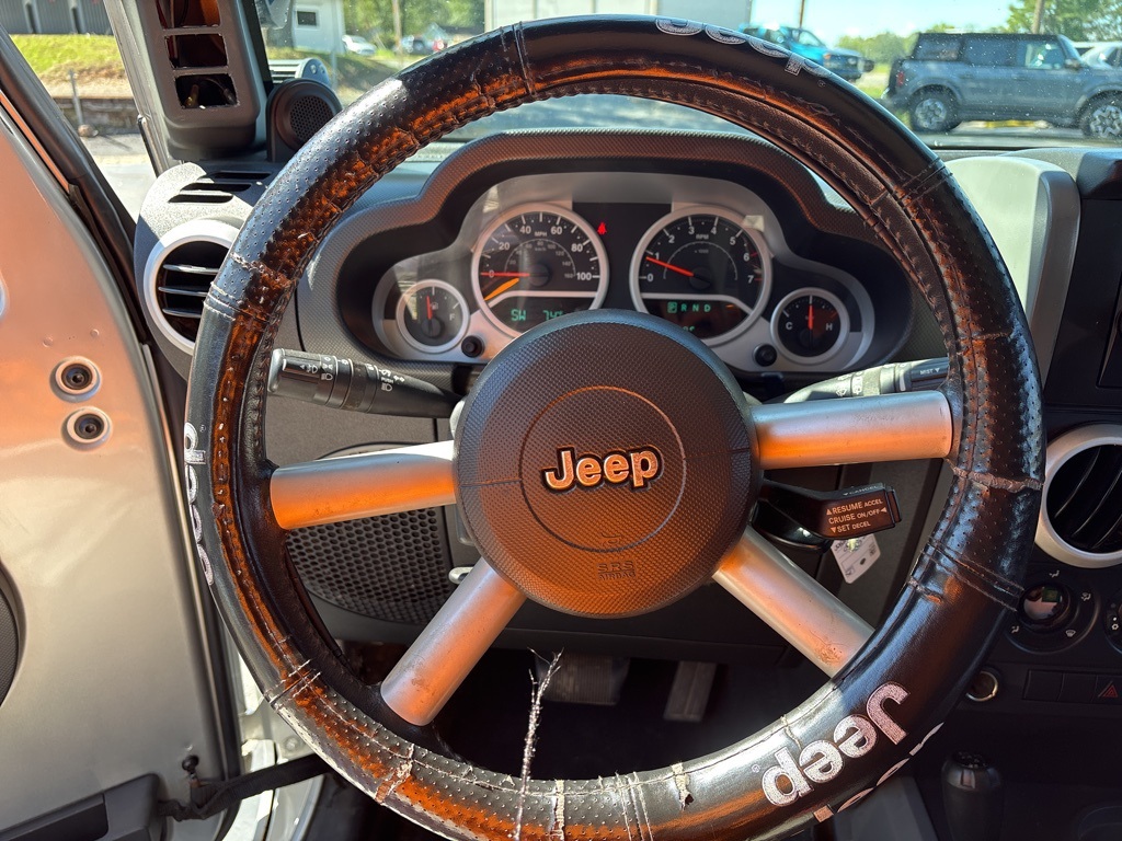 2008 Jeep Wrangler Unlimited Sahara photo 6