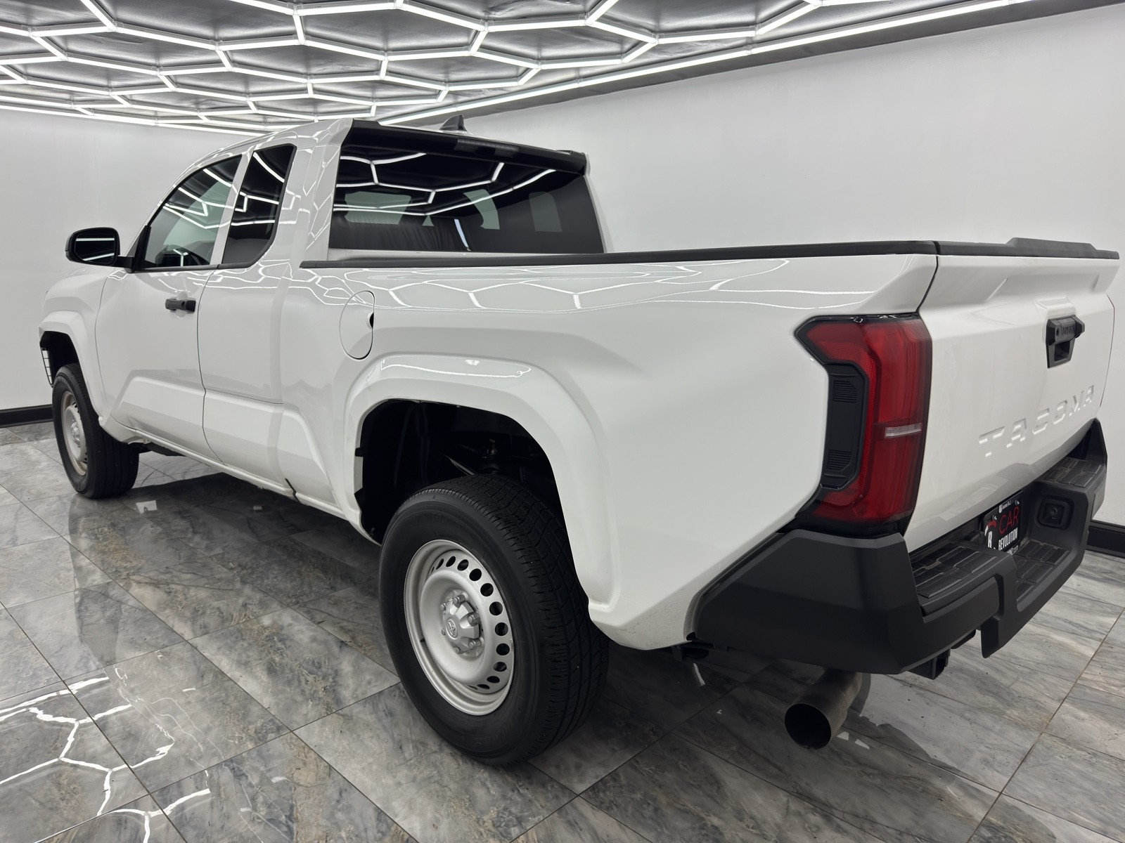 2024 Toyota Tacoma SR XtraCab photo 4