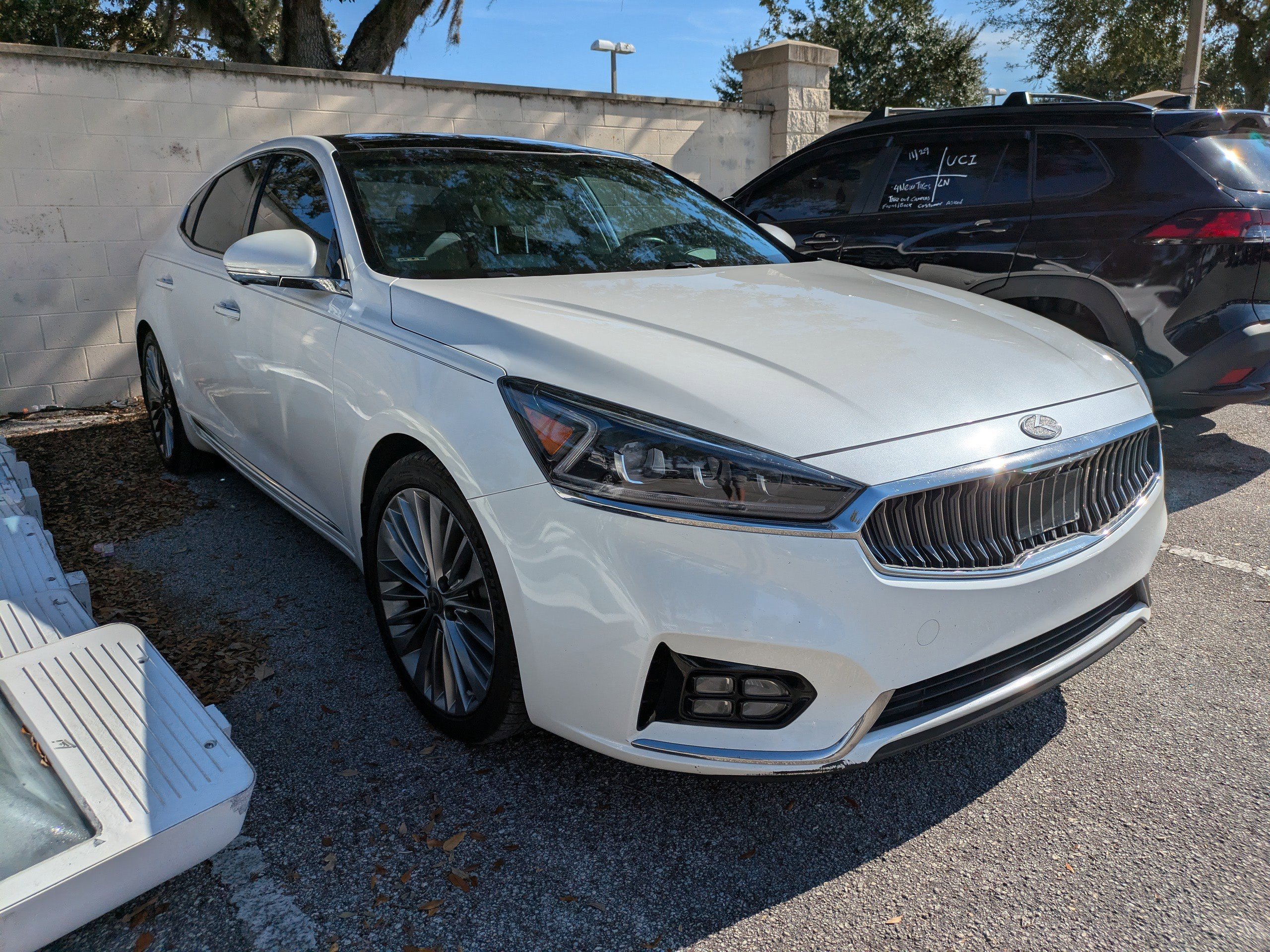 2017 Kia Cadenza Limited