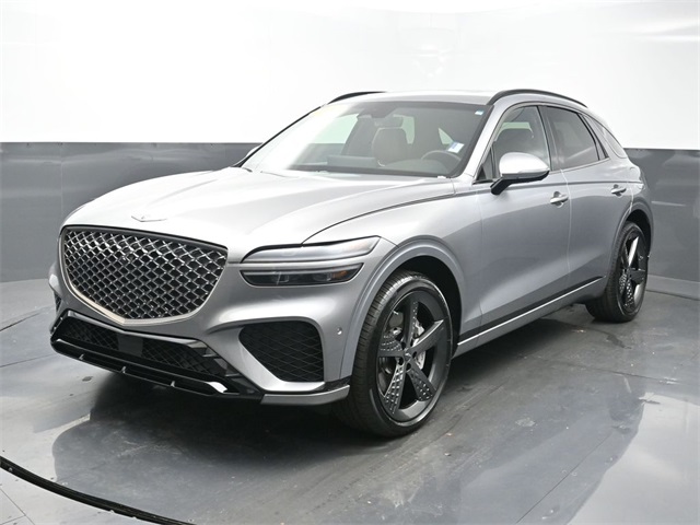 2024 GENESIS GV70 Standard's photo
