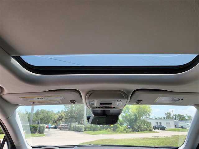 2025 Buick Envision Avenir photo 13