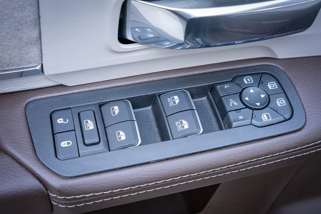 2026 Ram 3500 Laramie photo 15