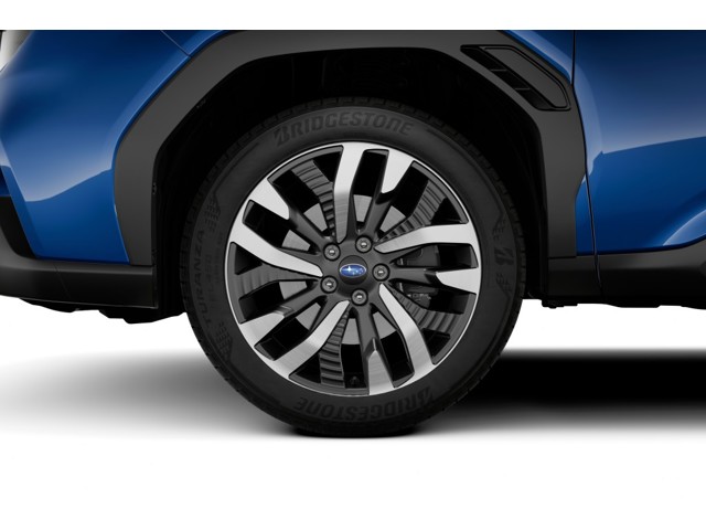 2025 Subaru Forester Touring photo 9