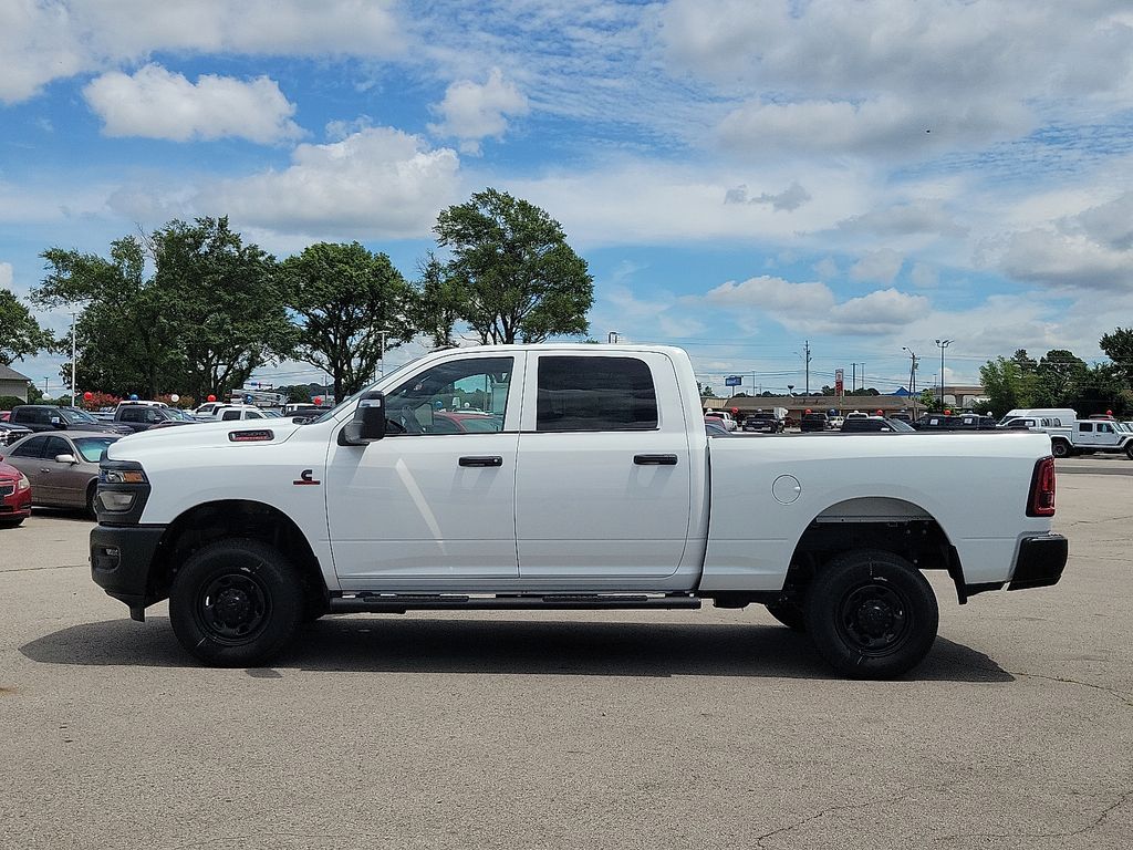 2025 Ram 2500 Tradesman photo 3