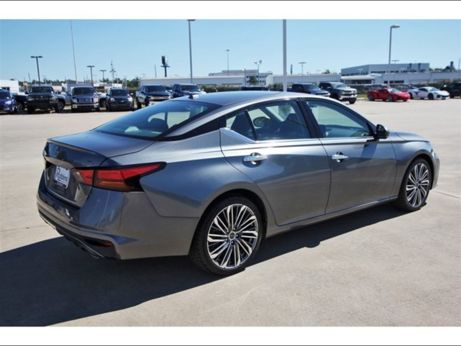 2023 Nissan Altima 2.5 SL - 5