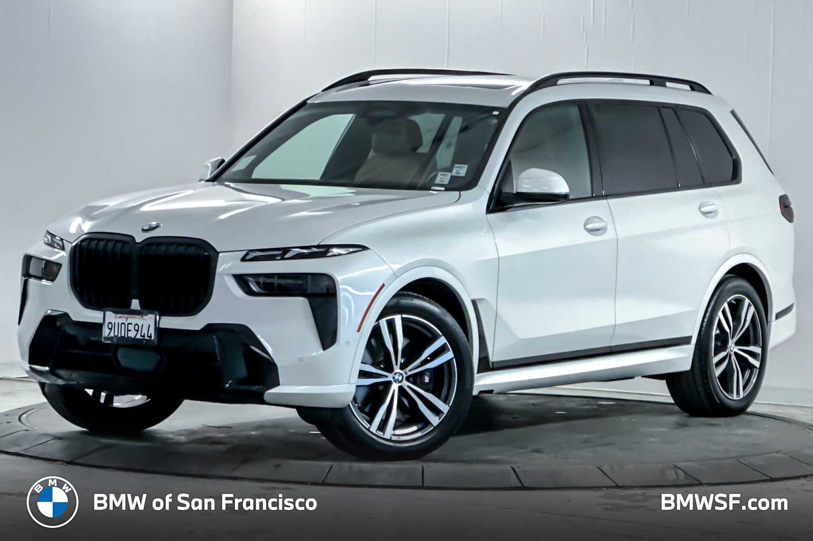 2026 BMW X7 40i's photo