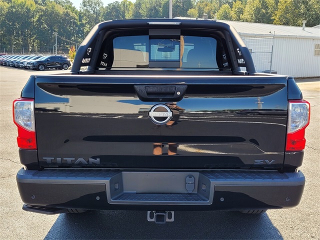 2024 Nissan Titan SV photo 3