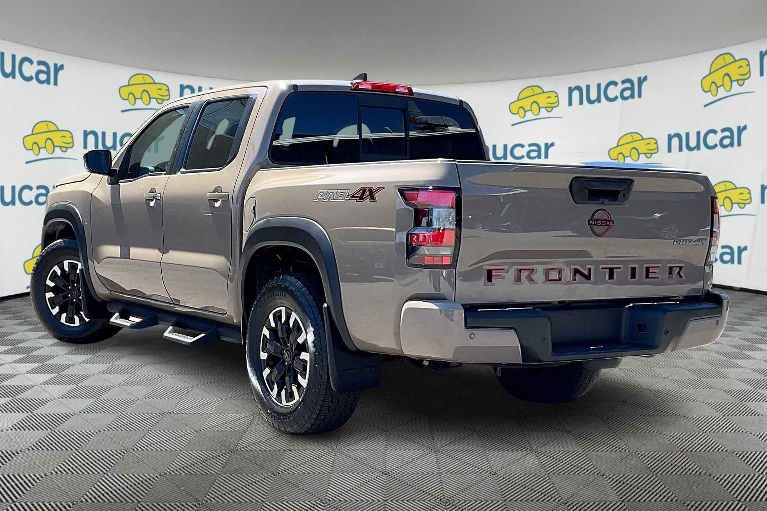 2022 Nissan Frontier PRO-4X photo 4