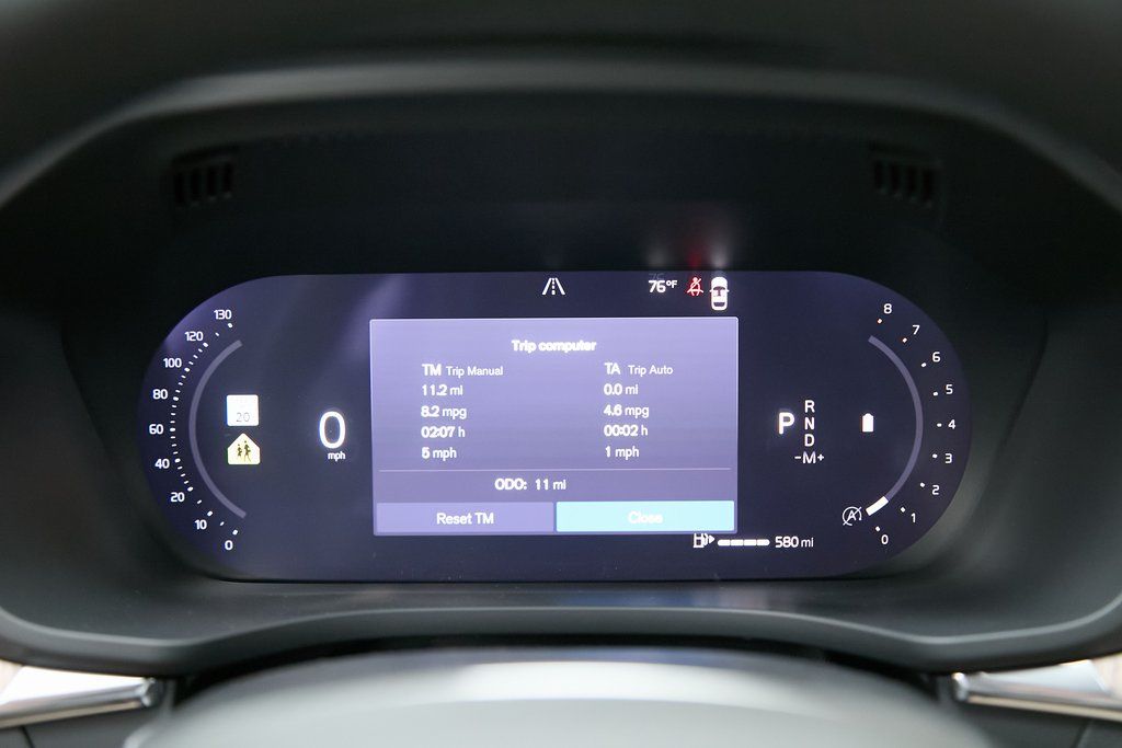 2026 VOLVO XC60 - Image 13