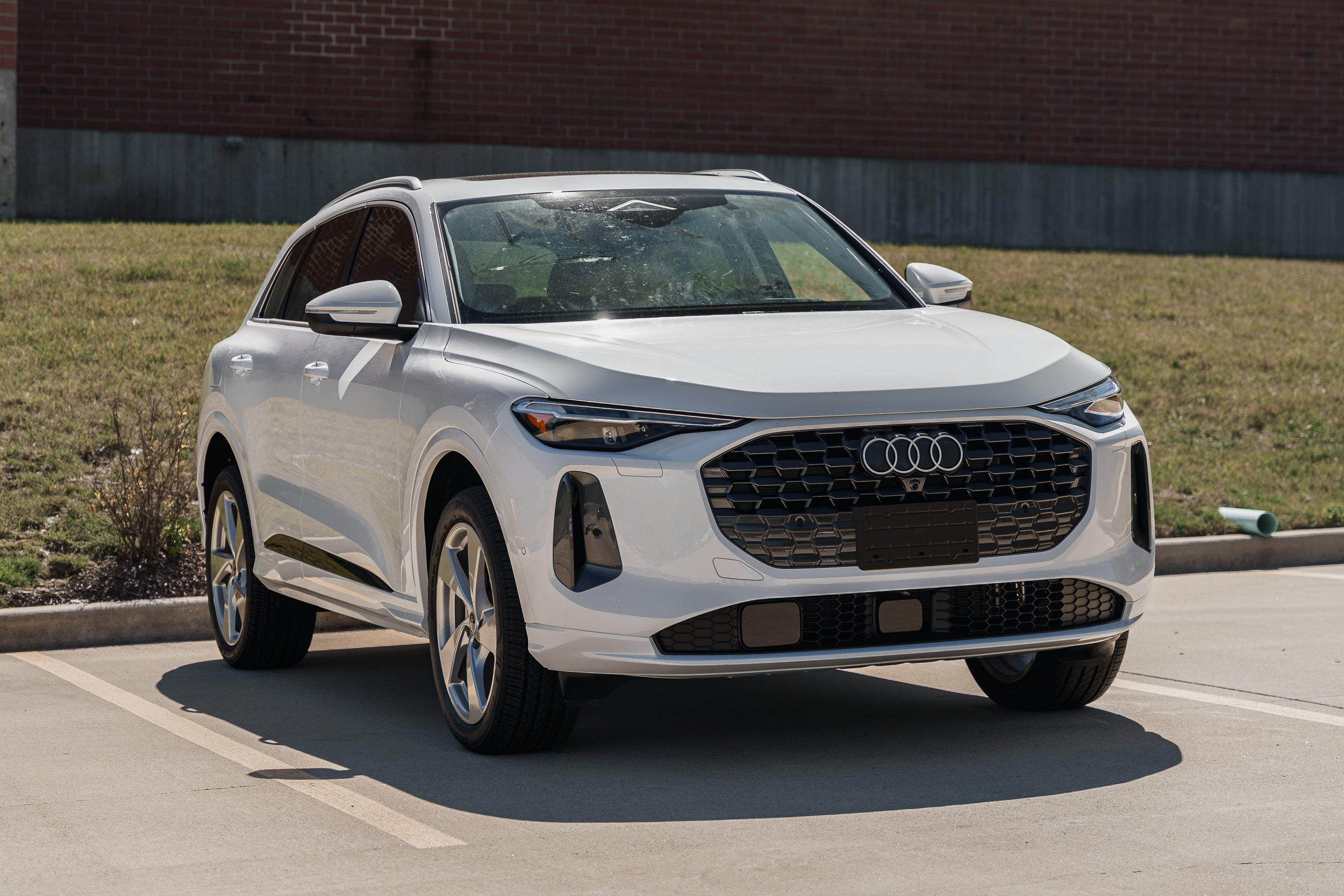 2025 Audi Q5 Premium Plus photo 2