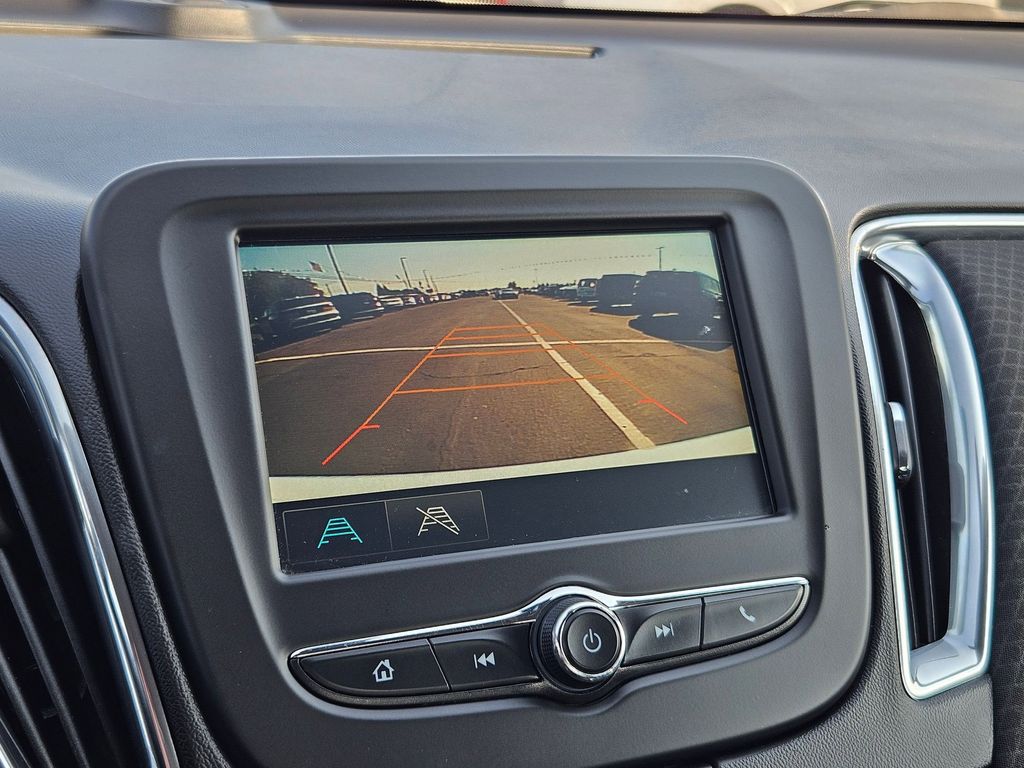 2018 Chevrolet Malibu 1LT photo 18