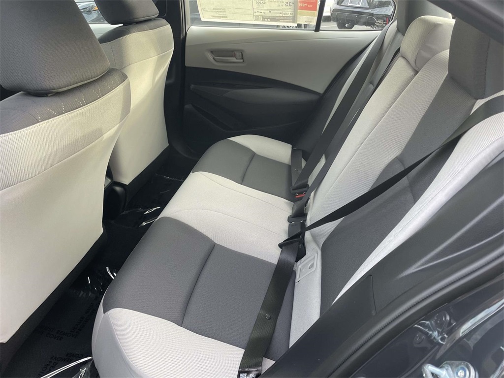 2025 Toyota Corolla LE photo 12