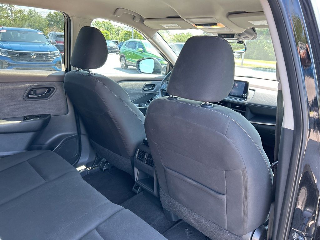 2023 Nissan Rogue S photo 37