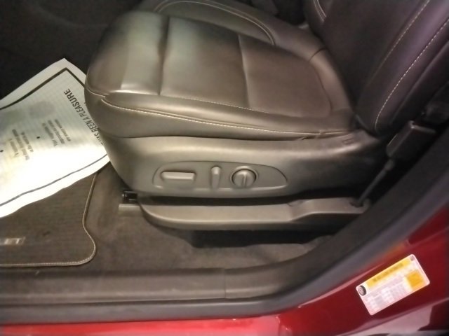 2023 Chevrolet Traverse Leather photo 12