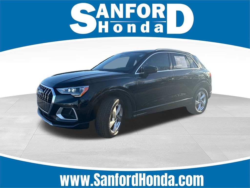 2020 Audi Q3 Premium's photo