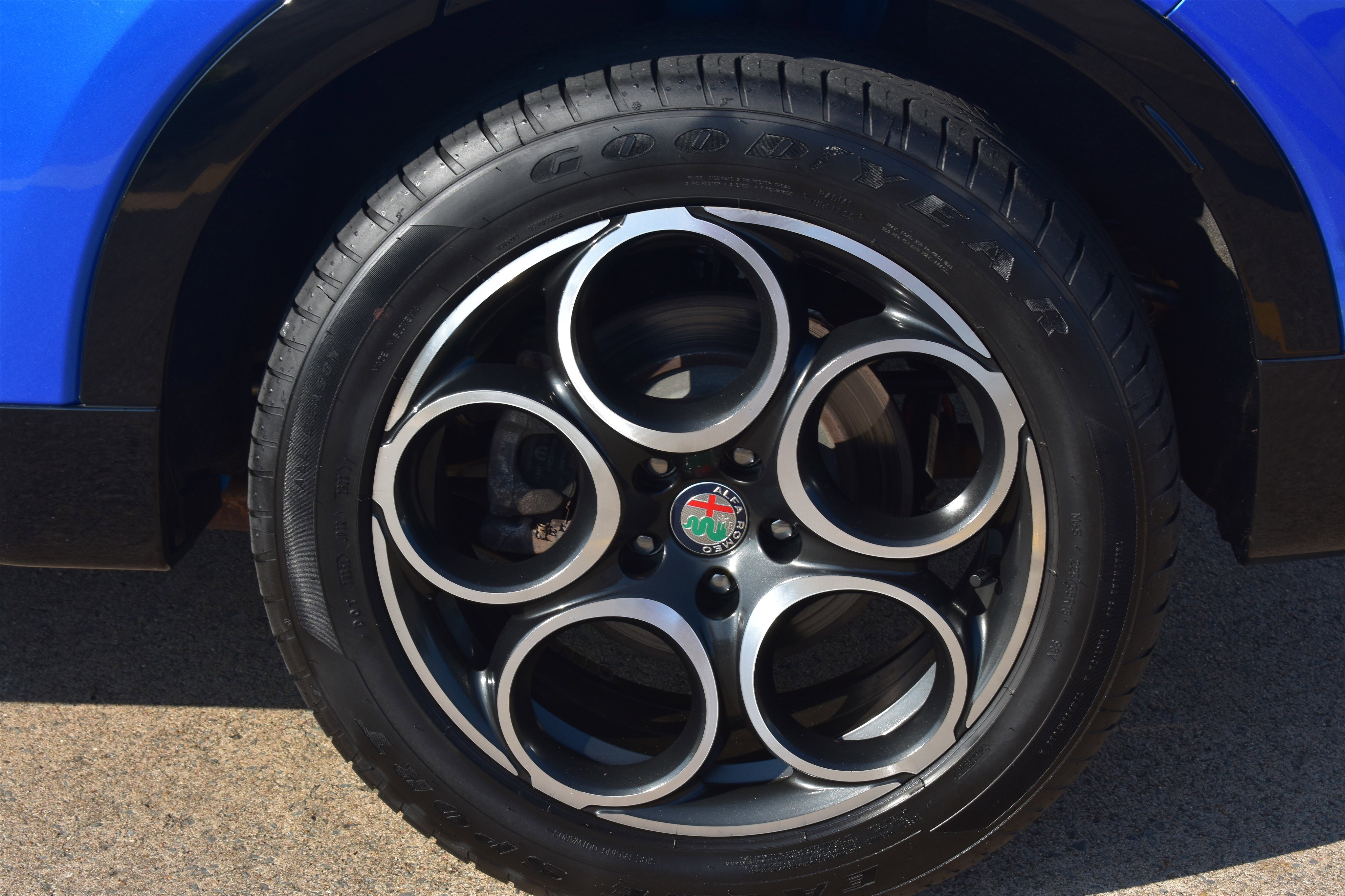 2024 Alfa Romeo Tonale Ti photo 3