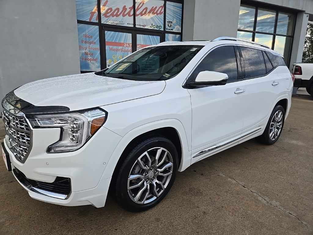 Used 2023 GMC Terrain Denali with VIN 3GKALXEG6PL156135 for sale in Kansas City