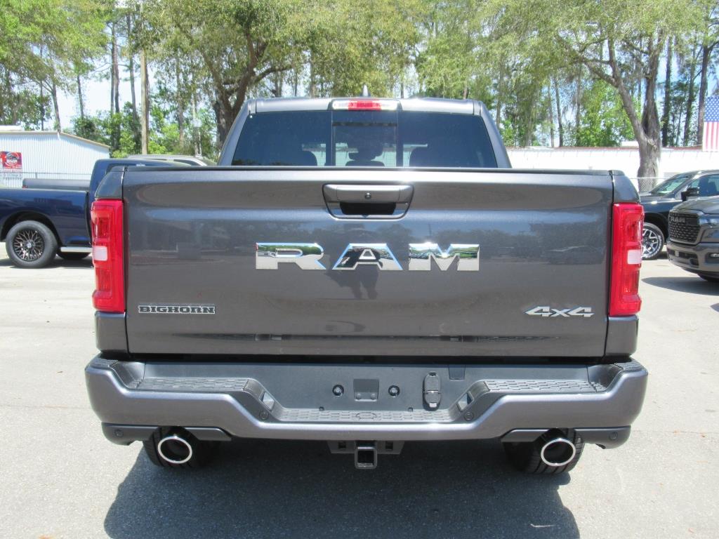 2025 Ram 1500 Big Horn Lone Star photo 4