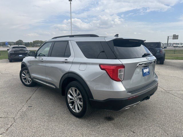 2023 Ford Explorer XLT photo 4