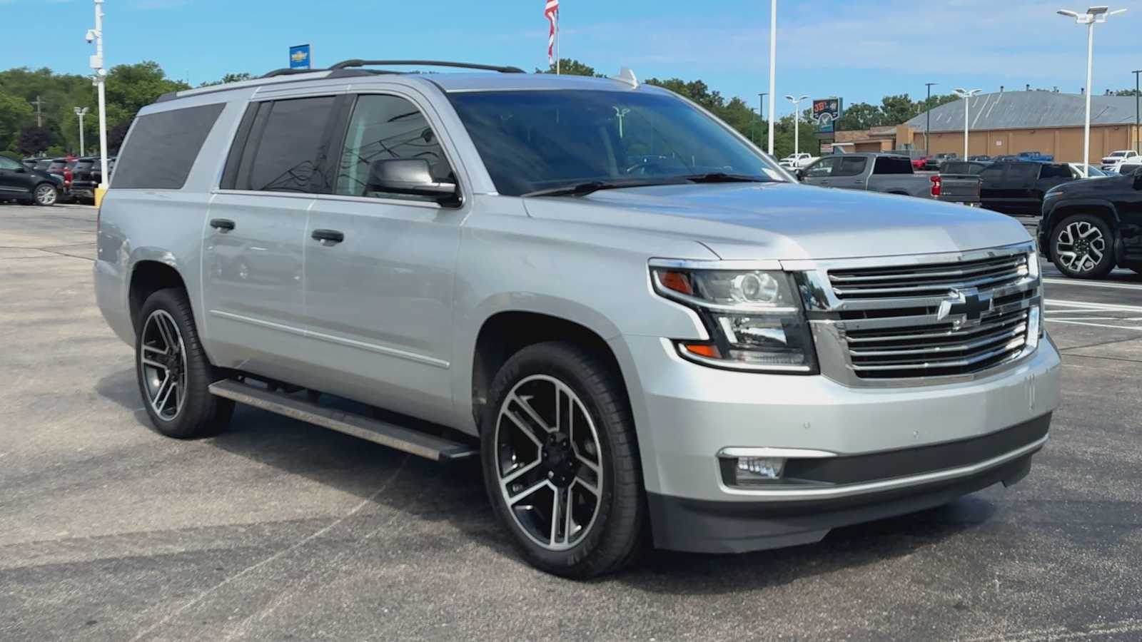 2020 Chevrolet Suburban Premier photo 8