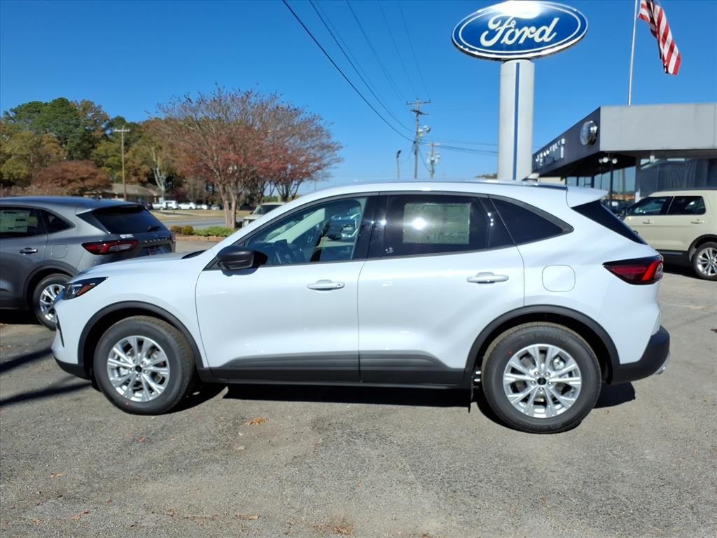 2026 Ford Escape Active photo 2