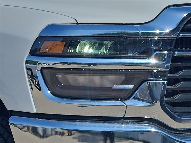 2025 Ram 2500 Big Horn photo 8